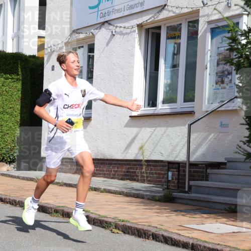 25.08.2024 - 20. Blankeneser Heldenlauf Strokosch-Dieckow http://msf.ph/oto/6861304 25.08.2024 10:15:16 Ziel 6458 meine-sportfotos.de