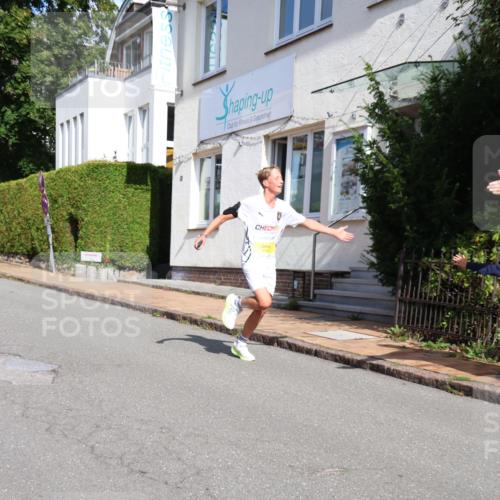 25.08.2024 - 20. Blankeneser Heldenlauf Strokosch-Dieckow http://msf.ph/oto/6861314 25.08.2024 10:15:16 Ziel 6458 meine-sportfotos.de