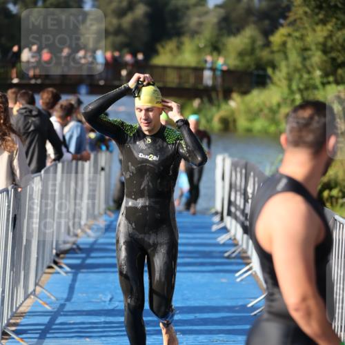 25.08.2024 - Elbe Triathlon Hamburg H.Heesch http://msf.ph/oto/6861328 25.08.2024 09:17:08 Schwimmen 304, 307, 347, 370, 378, 387, 417, 434 meine-sportfotos.de
