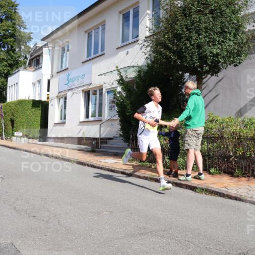 25.08.2024 - 20. Blankeneser Heldenlauf Strokosch-Dieckow http://msf.ph/oto/6861336 25.08.2024 10:15:16 Ziel 6458 meine-sportfotos.de