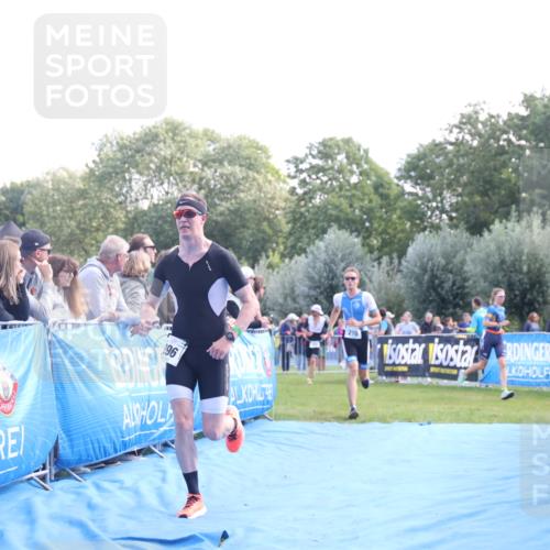 25.08.2024 - Elbe Triathlon Hamburg H.Heesch http://msf.ph/oto/6861345 25.08.2024 11:04:17 Ziel 210, 296 meine-sportfotos.de