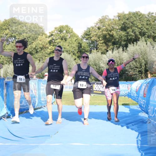 25.08.2024 - Elbe Triathlon Hamburg H.Heesch http://msf.ph/oto/6861383 25.08.2024 16:47:43 Ziel  meine-sportfotos.de