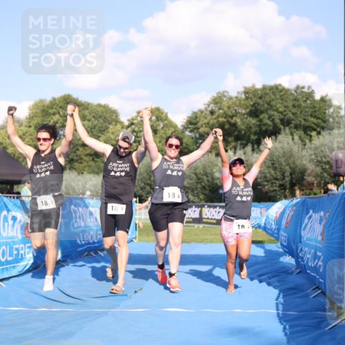 25.08.2024 - Elbe Triathlon Hamburg H.Heesch http://msf.ph/oto/6861421 25.08.2024 16:47:43 Ziel  meine-sportfotos.de