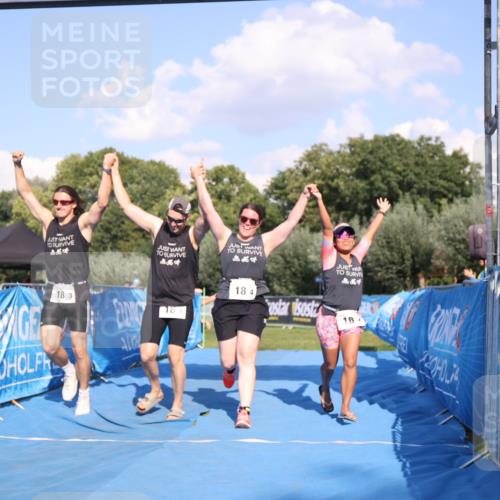 25.08.2024 - Elbe Triathlon Hamburg H.Heesch http://msf.ph/oto/6861429 25.08.2024 16:47:43 Ziel  meine-sportfotos.de