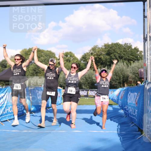 25.08.2024 - Elbe Triathlon Hamburg H.Heesch http://msf.ph/oto/6861437 25.08.2024 16:47:43 Ziel  meine-sportfotos.de