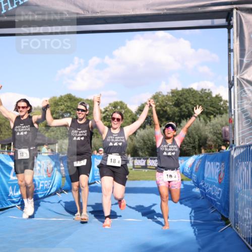 25.08.2024 - Elbe Triathlon Hamburg H.Heesch http://msf.ph/oto/6861462 25.08.2024 16:47:44 Ziel  meine-sportfotos.de