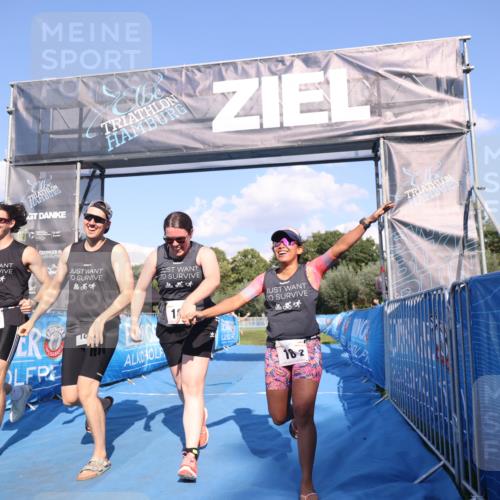 25.08.2024 - Elbe Triathlon Hamburg H.Heesch http://msf.ph/oto/6861538 25.08.2024 16:47:45 Ziel  meine-sportfotos.de