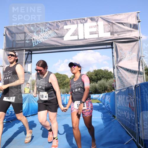 25.08.2024 - Elbe Triathlon Hamburg H.Heesch http://msf.ph/oto/6861556 25.08.2024 16:47:45 Ziel  meine-sportfotos.de