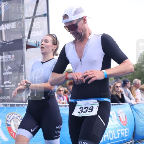 25.08.2024 - Elbe Triathlon Hamburg H.Heesch http://msf.ph/oto/6861603 25.08.2024 11:04:27 Ziel 138, 210, 339 meine-sportfotos.de