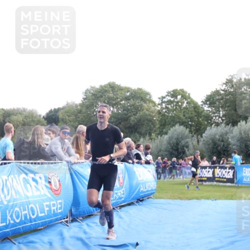 25.08.2024 - Elbe Triathlon Hamburg H.Heesch http://msf.ph/oto/6861629 25.08.2024 11:04:35 Ziel 347 meine-sportfotos.de