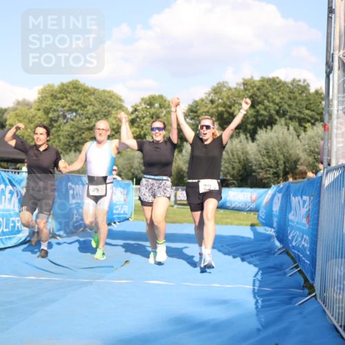 25.08.2024 - Elbe Triathlon Hamburg H.Heesch http://msf.ph/oto/6861644 25.08.2024 16:48:19 Ziel  meine-sportfotos.de