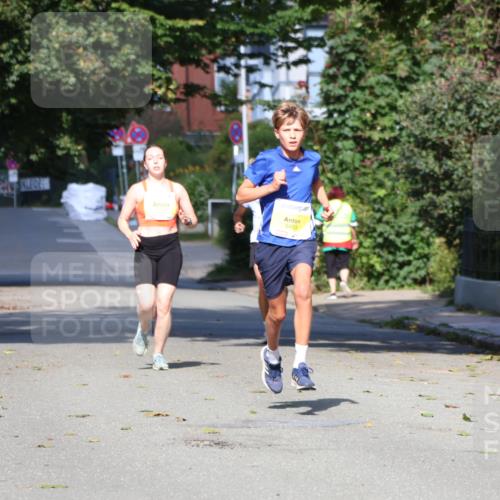 25.08.2024 - 20. Blankeneser Heldenlauf Strokosch-Dieckow http://msf.ph/oto/6861674 25.08.2024 10:17:02 Ziel 6273, 6457, 6459 meine-sportfotos.de