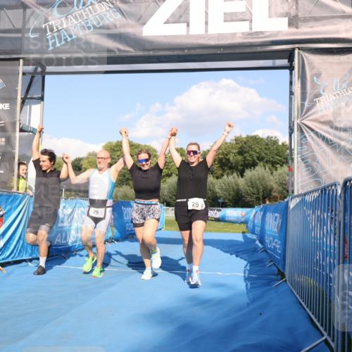25.08.2024 - Elbe Triathlon Hamburg H.Heesch http://msf.ph/oto/6861697 25.08.2024 16:48:19 Ziel  meine-sportfotos.de