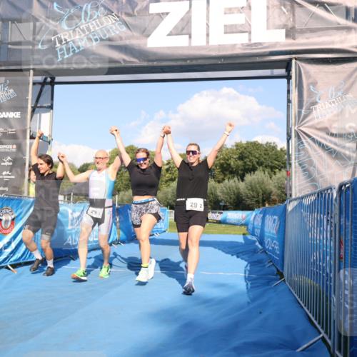 25.08.2024 - Elbe Triathlon Hamburg H.Heesch http://msf.ph/oto/6861705 25.08.2024 16:48:19 Ziel  meine-sportfotos.de