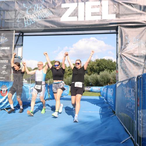 25.08.2024 - Elbe Triathlon Hamburg H.Heesch http://msf.ph/oto/6861712 25.08.2024 16:48:19 Ziel  meine-sportfotos.de
