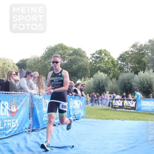 25.08.2024 - Elbe Triathlon Hamburg H.Heesch http://msf.ph/oto/6861717 25.08.2024 11:04:58 Ziel 237, 595 meine-sportfotos.de