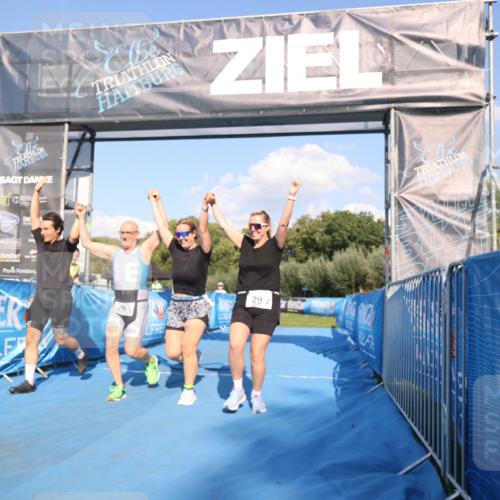 25.08.2024 - Elbe Triathlon Hamburg H.Heesch http://msf.ph/oto/6861727 25.08.2024 16:48:20 Ziel  meine-sportfotos.de