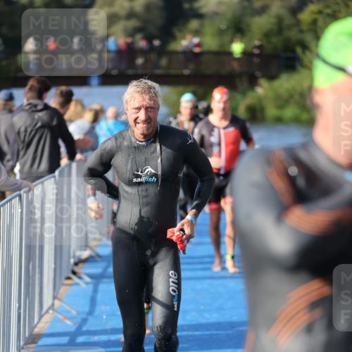 25.08.2024 - Elbe Triathlon Hamburg H.Heesch http://msf.ph/oto/6861749 25.08.2024 09:18:30 Schwimmen 333, 341, 357, 361, 368, 374, 384, 388, 406, 418, 435 meine-sportfotos.de