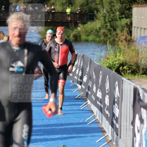 25.08.2024 - Elbe Triathlon Hamburg H.Heesch http://msf.ph/oto/6861757 25.08.2024 09:18:31 Schwimmen 333, 341, 357, 361, 368, 374, 384, 388, 406, 418 meine-sportfotos.de
