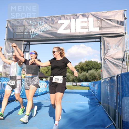 25.08.2024 - Elbe Triathlon Hamburg H.Heesch http://msf.ph/oto/6861779 25.08.2024 16:48:20 Ziel  meine-sportfotos.de