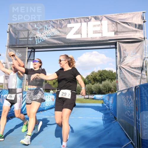 25.08.2024 - Elbe Triathlon Hamburg H.Heesch http://msf.ph/oto/6861782 25.08.2024 16:48:20 Ziel  meine-sportfotos.de