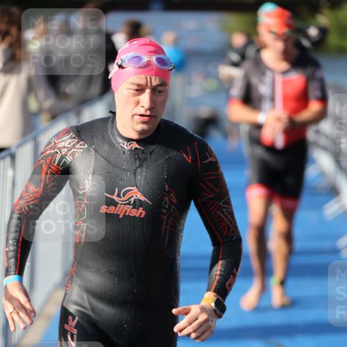 25.08.2024 - Elbe Triathlon Hamburg H.Heesch http://msf.ph/oto/6861792 25.08.2024 09:18:32 Schwimmen 333, 341, 357, 361, 368, 374, 388, 406, 418 meine-sportfotos.de