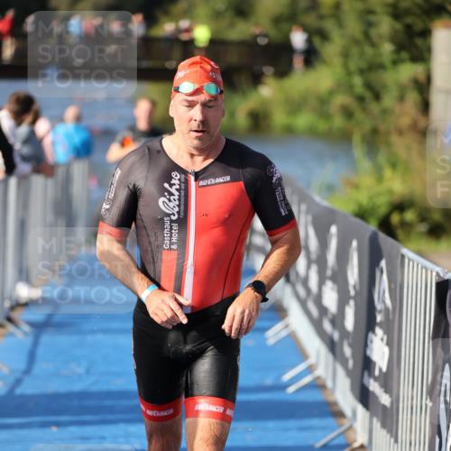 25.08.2024 - Elbe Triathlon Hamburg H.Heesch http://msf.ph/oto/6861804 25.08.2024 09:18:33 Schwimmen 333, 341, 355, 357, 361, 368, 374, 388, 406, 418 meine-sportfotos.de
