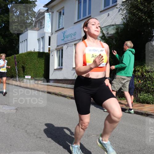 25.08.2024 - 20. Blankeneser Heldenlauf Strokosch-Dieckow http://msf.ph/oto/6861805 25.08.2024 10:17:09 Ziel 6273, 6457, 6459 meine-sportfotos.de