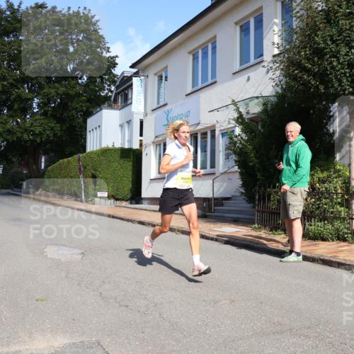 25.08.2024 - 20. Blankeneser Heldenlauf Strokosch-Dieckow http://msf.ph/oto/6861815 25.08.2024 10:17:11 Ziel 6273, 6457, 6459 meine-sportfotos.de