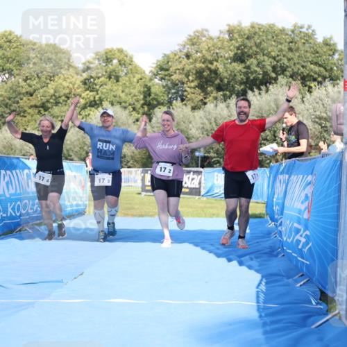 25.08.2024 - Elbe Triathlon Hamburg H.Heesch http://msf.ph/oto/6861821 25.08.2024 16:54:17 Ziel  meine-sportfotos.de