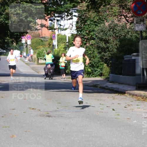 25.08.2024 - 20. Blankeneser Heldenlauf Strokosch-Dieckow http://msf.ph/oto/6861831 25.08.2024 10:17:42 Ziel 6527 meine-sportfotos.de