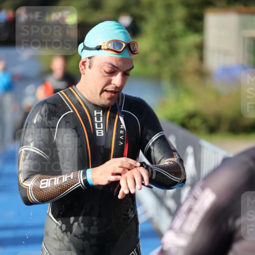 25.08.2024 - Elbe Triathlon Hamburg H.Heesch http://msf.ph/oto/6861832 25.08.2024 09:18:35 Schwimmen 333, 341, 355, 357, 368, 374, 406, 418 meine-sportfotos.de