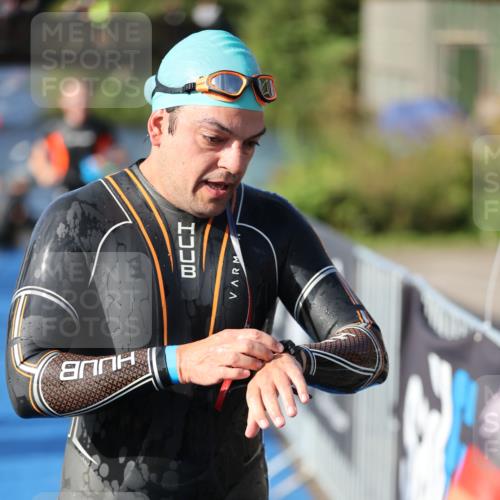 25.08.2024 - Elbe Triathlon Hamburg H.Heesch http://msf.ph/oto/6861843 25.08.2024 09:18:35 Schwimmen 333, 341, 355, 357, 368, 374, 406, 418 meine-sportfotos.de