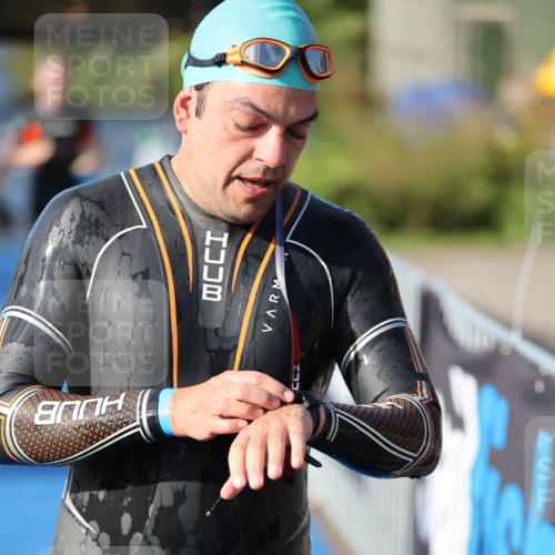 25.08.2024 - Elbe Triathlon Hamburg H.Heesch http://msf.ph/oto/6861856 25.08.2024 09:18:35 Schwimmen 333, 341, 355, 357, 368, 374, 406, 418 meine-sportfotos.de