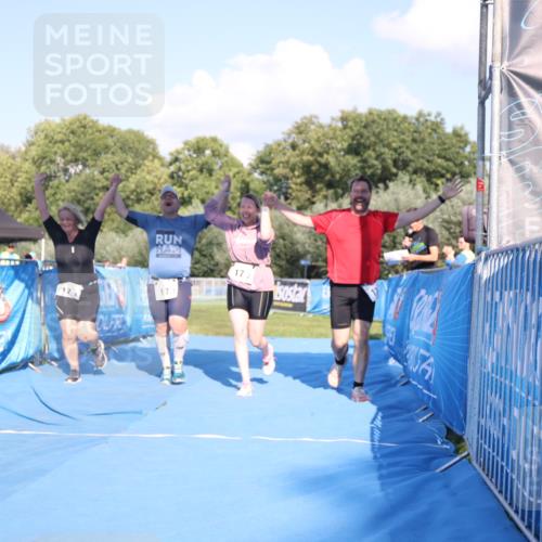 25.08.2024 - Elbe Triathlon Hamburg H.Heesch http://msf.ph/oto/6861857 25.08.2024 16:54:18 Ziel  meine-sportfotos.de