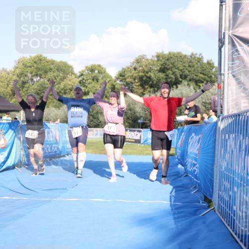 25.08.2024 - Elbe Triathlon Hamburg H.Heesch http://msf.ph/oto/6861860 25.08.2024 16:54:18 Ziel  meine-sportfotos.de