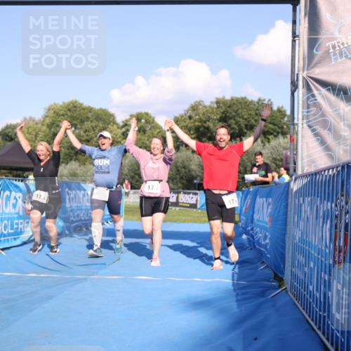 25.08.2024 - Elbe Triathlon Hamburg H.Heesch http://msf.ph/oto/6861890 25.08.2024 16:54:18 Ziel  meine-sportfotos.de
