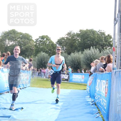 25.08.2024 - Elbe Triathlon Hamburg H.Heesch http://msf.ph/oto/6861892 25.08.2024 11:05:19 Ziel 238, 277 meine-sportfotos.de