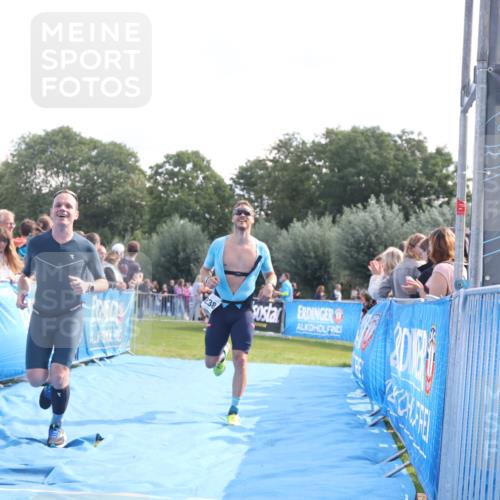 25.08.2024 - Elbe Triathlon Hamburg H.Heesch http://msf.ph/oto/6861897 25.08.2024 11:05:19 Ziel 238, 277 meine-sportfotos.de