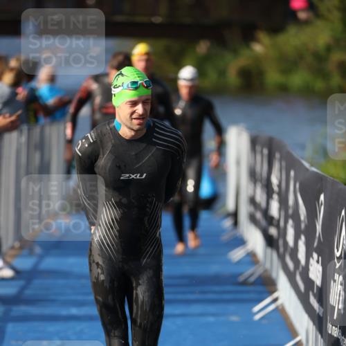 25.08.2024 - Elbe Triathlon Hamburg H.Heesch http://msf.ph/oto/6861909 25.08.2024 09:18:49 Schwimmen 221, 341, 355, 357, 374, 406, 418, 528 meine-sportfotos.de