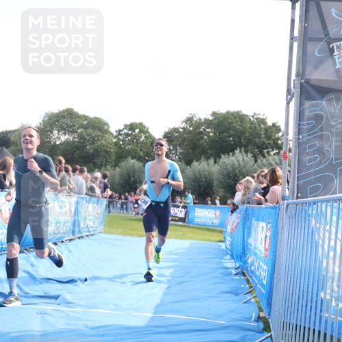 25.08.2024 - Elbe Triathlon Hamburg H.Heesch http://msf.ph/oto/6861920 25.08.2024 11:05:19 Ziel 238, 277 meine-sportfotos.de