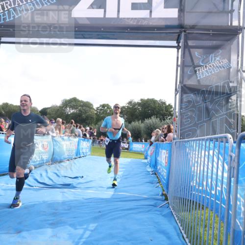 25.08.2024 - Elbe Triathlon Hamburg H.Heesch http://msf.ph/oto/6861946 25.08.2024 11:05:19 Ziel 238, 277 meine-sportfotos.de