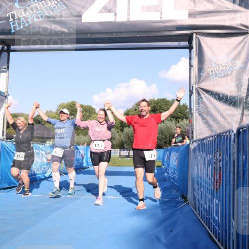25.08.2024 - Elbe Triathlon Hamburg H.Heesch http://msf.ph/oto/6861947 25.08.2024 16:54:19 Ziel  meine-sportfotos.de