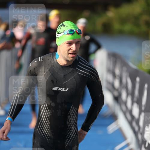 25.08.2024 - Elbe Triathlon Hamburg H.Heesch http://msf.ph/oto/6861950 25.08.2024 09:18:50 Schwimmen 221, 341, 355, 357, 374, 406, 407, 418, 528 meine-sportfotos.de
