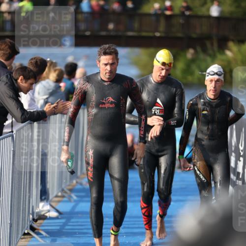 25.08.2024 - Elbe Triathlon Hamburg H.Heesch http://msf.ph/oto/6861963 25.08.2024 09:18:51 Schwimmen 221, 341, 355, 374, 376, 406, 407, 418, 528 meine-sportfotos.de