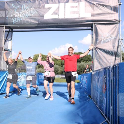 25.08.2024 - Elbe Triathlon Hamburg H.Heesch http://msf.ph/oto/6861964 25.08.2024 16:54:19 Ziel  meine-sportfotos.de