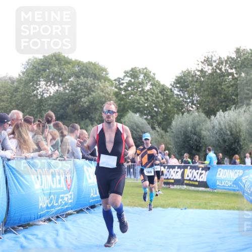 25.08.2024 - Elbe Triathlon Hamburg H.Heesch http://msf.ph/oto/6861978 25.08.2024 11:05:27 Ziel 271, 369, 1851 meine-sportfotos.de
