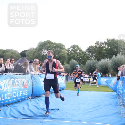 25.08.2024 - Elbe Triathlon Hamburg H.Heesch http://msf.ph/oto/6862024 25.08.2024 11:05:28 Ziel 271, 369, 1851 meine-sportfotos.de
