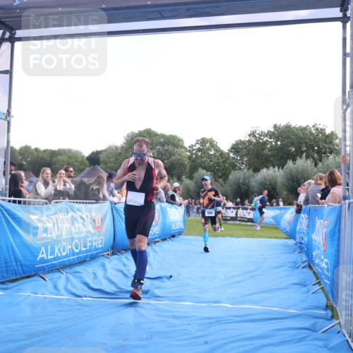 25.08.2024 - Elbe Triathlon Hamburg H.Heesch http://msf.ph/oto/6862038 25.08.2024 11:05:28 Ziel 271, 369, 1851 meine-sportfotos.de