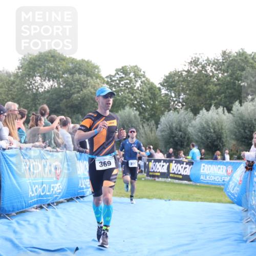 25.08.2024 - Elbe Triathlon Hamburg H.Heesch http://msf.ph/oto/6862050 25.08.2024 11:05:29 Ziel 271, 369, 1851 meine-sportfotos.de